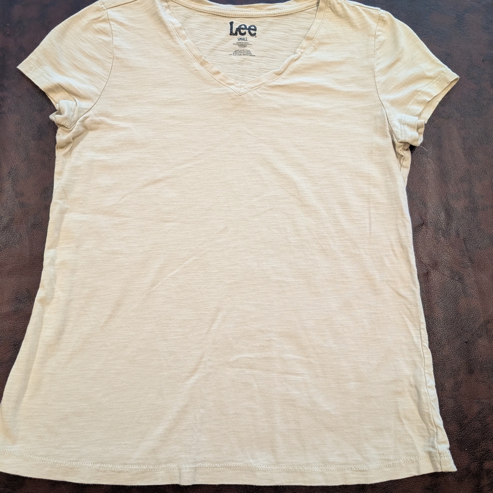 Lee Women's V-Neck Top